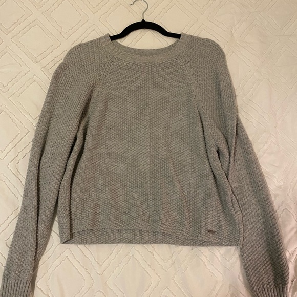 Hollister Sweater M. Great condition, barely worn! - Picture 1 of 1